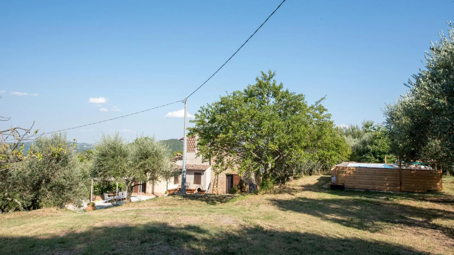 Villa Thesan Volterra 0*,  Italien